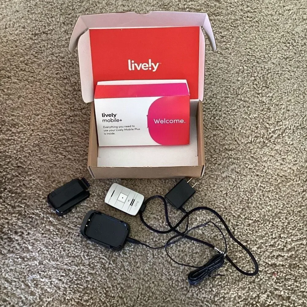 Lively Mobile Plus Medical Alert Device Set Necklace Charger In Box